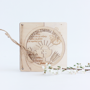 Personalizowana kartka ze sklejki na I Komunię Świętą – wyjątkowa pamiątka