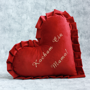 Poduszka haftowana serce z falbanką - wyjątkowy prezent Dzień Mamy/ Matki
