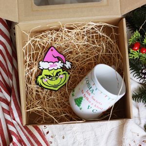 Zestaw Grinch/ bombka na choinkę, zawieszka Grinch/ kubek z nadrukiem Jak Święta to tylko z klasą / eco box - prezent Mikołajki/ Święta Bożego Narodzenia