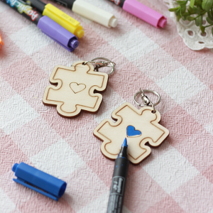 Brelok do kluczy/ sklejka/puzzel do pokolorowania/ dla dzieci - Światowy Dzień Świadomości Autyzmu