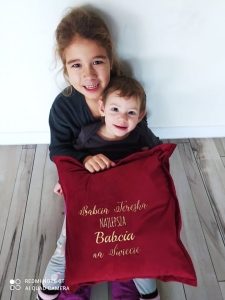 Poduszka haftowana/ haft Babcia imię Najlepsza Babcia na świecie - prezent Dzień Babci i Dziadka 